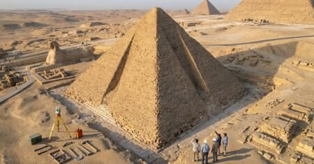 Grande Pirâmide de Gizé revela segredo geométrico ignorado por milênios, oito lados discretos sustentam a estabilidade que manteve o monumento de 4.500 anos em pé mesmo após centenas de tempestades
